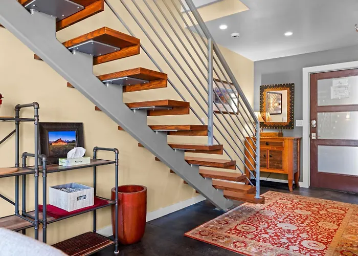 Rmr: The Town Square Loft In Downtown Jackson
